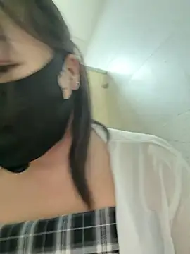 Maomao116 - 超级敏感，易喷体质，会一直喷水水💦，手指带套抽插2分钟