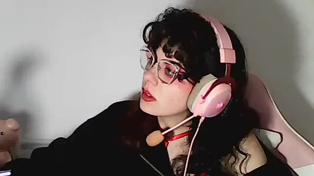 Owly_bloom - just chatting