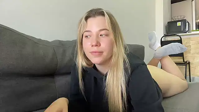 Alyrasun - topless