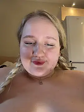 Lina_Hottie - SQUIRT ON HEELS AND LICK THEM