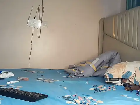 AlexaLoverxo - pussy play with vibrator