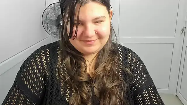 PhoenixFly's Live XXX Chat