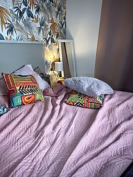 NautiCute - suck dildo deep