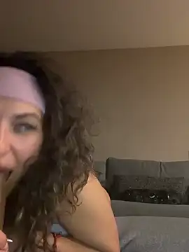 Chicagobabe312 - fuck her with dildo