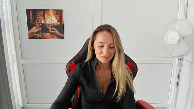 LilyDreamm - want to buy myself a lace sexy bodysuit