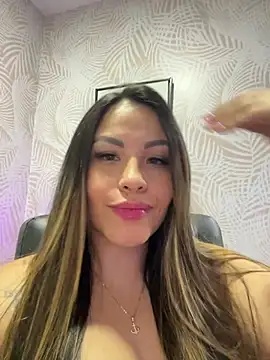 Sexyyykloee - make me horny mmmm