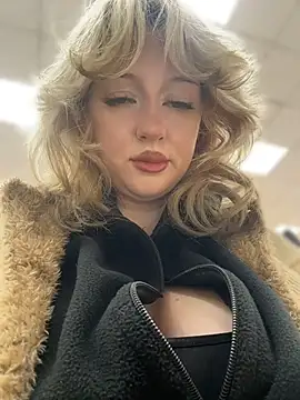 RonnieKiss - Slap Ass x10