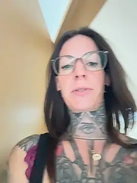 BrownieyQueen - Show 😺 + LT 3 min TC