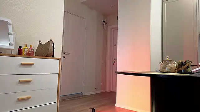 Erica_angel - finger my ass
