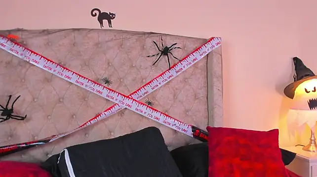 Natalia_collinslim - toy in pussy