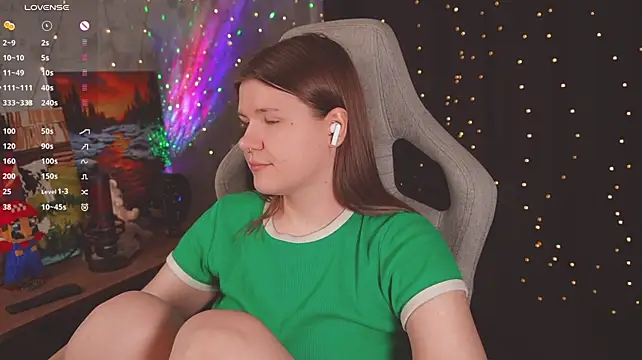 Cuteamberlyyy - DILDO IN PUSSY