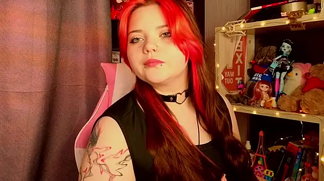 Kellysweets - Shake ass