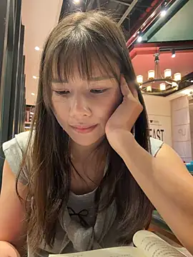Fire-18 - 逃课学姐想满足自己的欲望户外图书室学习 搞刺激 完成目标手扣小穴