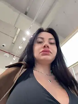 Wet__Bunny - Play with pussy public*last tip get 🎁