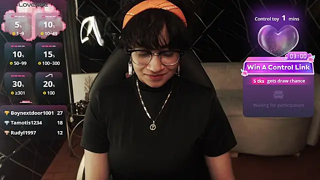 Lili_Gomez_ - PINCH MY NIPPLES