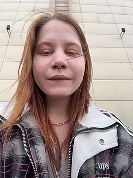 SlavicCandy - flash pussy in public mall