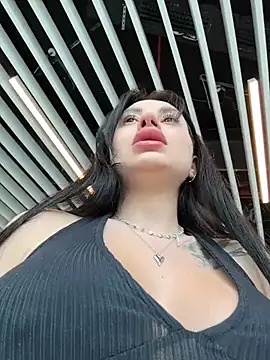 Wet__Bunny - Play with pussy public*last tip get 🎁