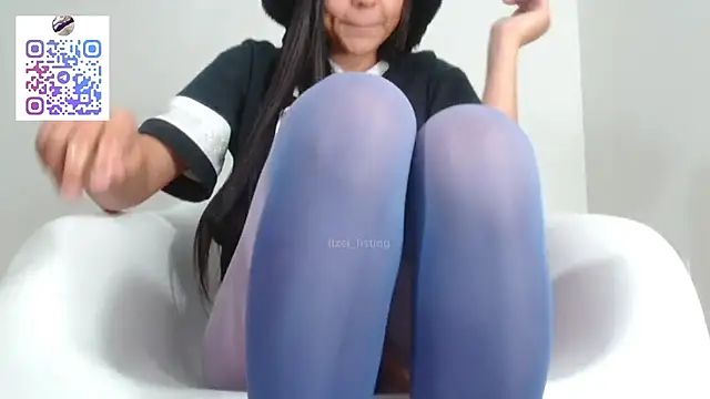 Itzel_Fisting - dog dildo in the ass