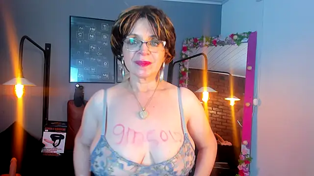 Samantha_mature56 - 💋Write name in tits + 15 sec toy🥵