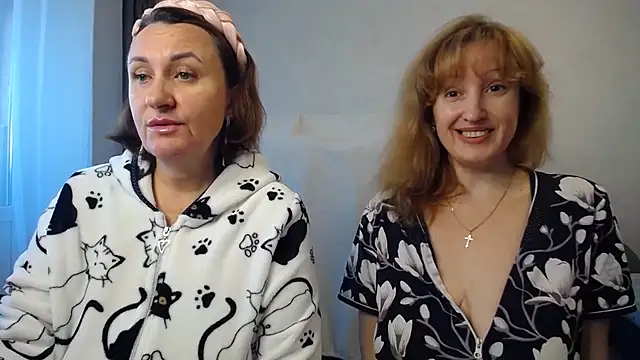 DonnaMagdalena - Make me wet and happy!