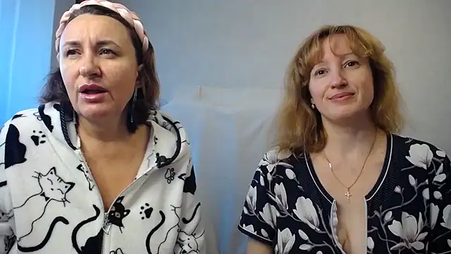 DonnaMagdalena - Make me wet and happy!