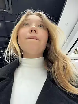 -NaughtyAngel- - DROLL ON NIPPLES+MASSAGE in fitting room