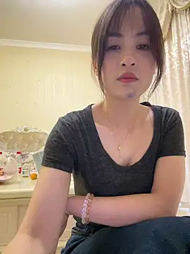 Huihui_520 - 我的下巴撞到了 哥哥们心疼宝宝