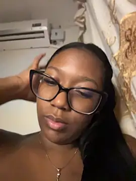 Chell_iivy - Pussy spank