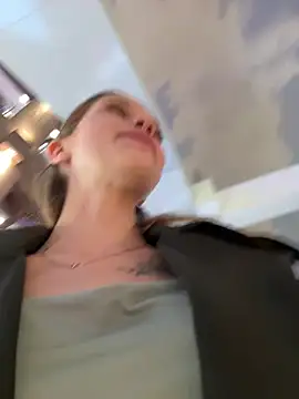 Olivia_Jemison - Pinch + suck my nipples in PUBLIC