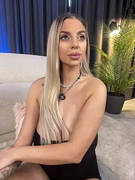 PearlPlenty - DEEPTHROAT ON THAT COCK 🍆