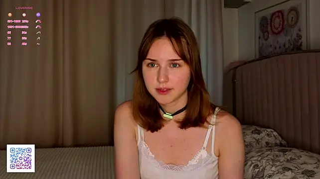 SunnySikarskie - water flows down my body