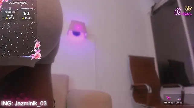Amira_Alzahra - Squeeze my tits