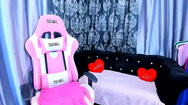 KamilaFoxy
