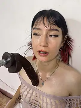 Lizzy_davis3 - control for 2 min milk milk milk