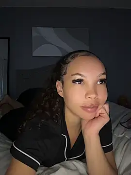 Nikkiloveee - ride it good 😏💦