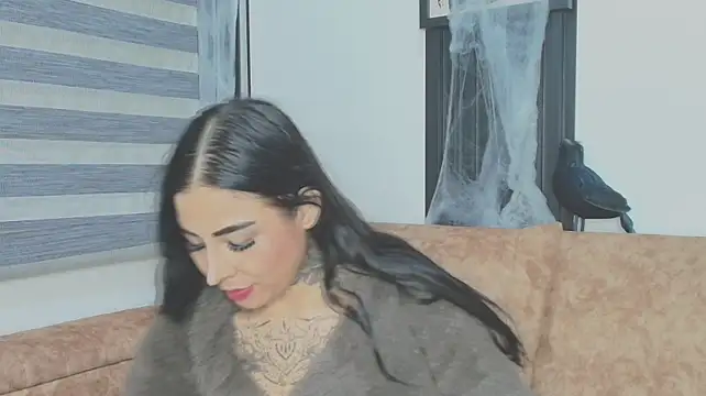 EmiliMontero - Striptease, dance, suck and deepthroat