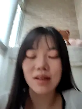 520Winnie - 穿红色比基尼10min