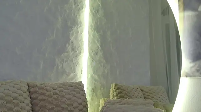 Moniqque - Naughty video for last tipper
