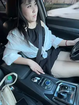 Doreennn - 现场脱掉吊带裙