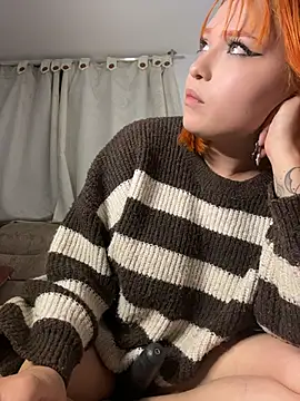 Alysson_As - DILDO IN MY PUSSY 🍆
