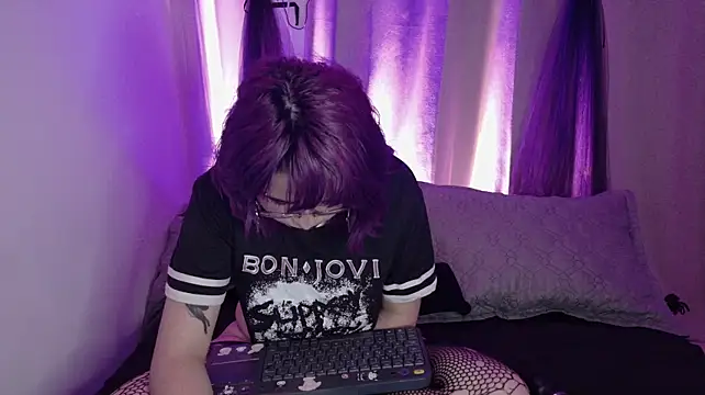Navier__ - show naked boobs + saliva drop