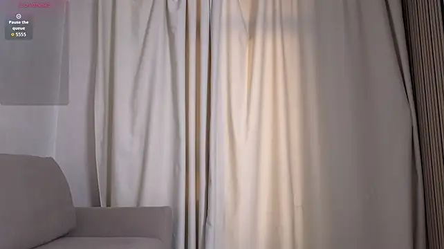 Yumimia - pinch nipples