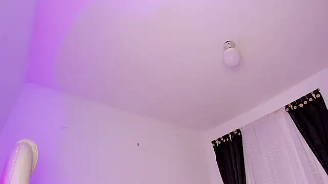 Juliet_Ember01 - 💋 Blow a Kiss