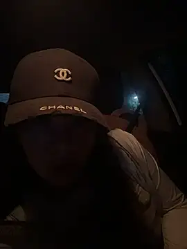 Yioyio-666 - 小粉震动2分钟，最后一个大哥可得