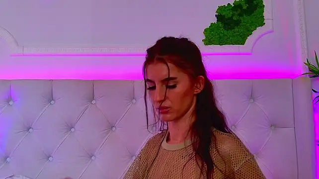 ElisaCharm - oil ass 5xSpank ass😈