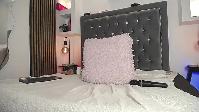 AnnadirtyXo - CUM ON MI TITS NOW