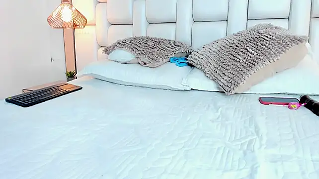 BrillitHard - play with my sweet pussy😈🥵