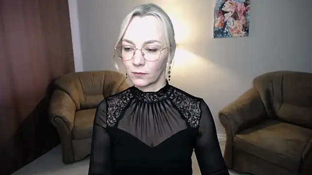 Ava_Elior - Professional neck and back massage