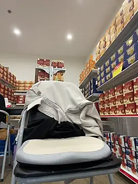 Sneaky_Cumshoot - Sneaky masturbatiing under Mart Cashier