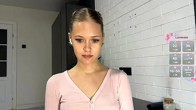 ZaidaSchwarten - underboobies